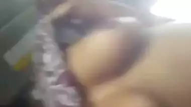 Desi college girl riding dick of lover in car viral MMS