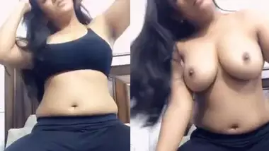 Sexy Punjabi girl showing her big boobs