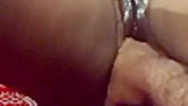 Busty Wife Painful Pussy Fingering Show