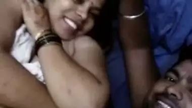 Allahabad BBW aunty with her secret lover absence of hubby