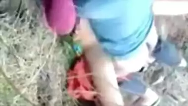 Scandal MMS video of Desi wench taking man's XXX pecker outdoors