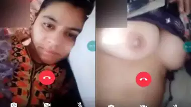 Pakistani girl showing her cute small boobs on VC