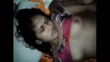 Sexy Bhojpuri bhabhi feeling aroused during sex