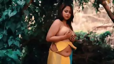 Parna In Saree - Bengali Boudi