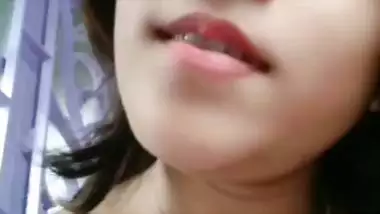 Gorgeous young girl topless video call viral show