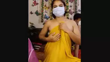 Desi Bhabhi Showing Her Hot Boobs And Pussy