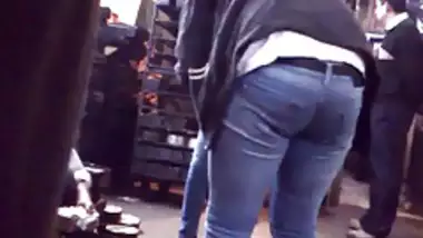 desi butt cleavage