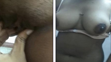 Man Shows How His Desi Wifes Pussy Looks In Amateur Xxx Video indian sex  video