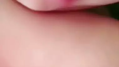 Cam girl in saree goes live to show huge boobs