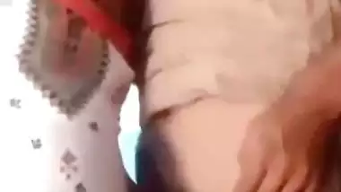 Pathan fucks his neighbor’s wife in Pakistani sex MMS