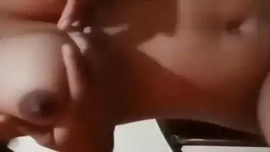 Today Exclusive- Sexy Des Girl Fingering