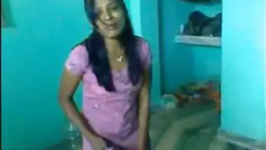 Sex with hot and dusky delhi maid secretly